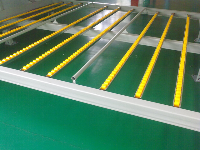 Easy to Use Flow-through Racking Factory Price Rolling Storage Racks Sturdy Carton Roller Warehouse Shelves